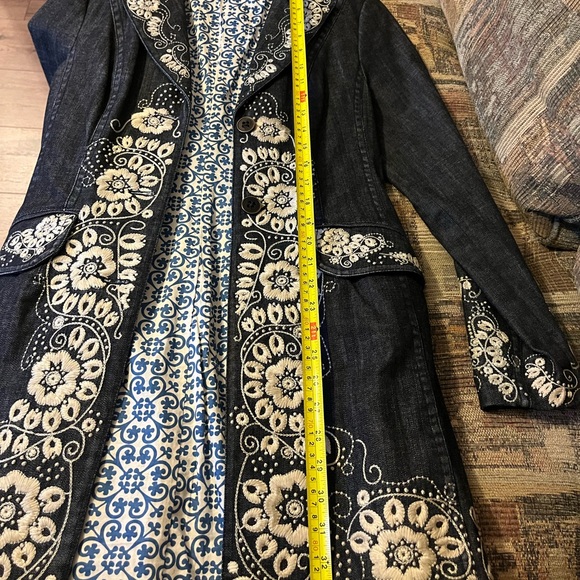 Tommy Bahama Long Denim Jacket Floral Heavy Embroidered Women's XS 2 - Picture 12 of 14